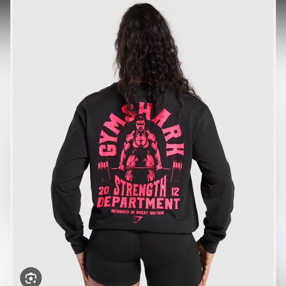 Women’s Gymshark Strength Department Graphic Athletic Long-Sleeve Shirt Size M